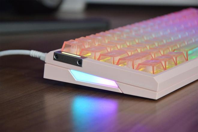 满ATK RS6 Air磁轴电竞键盘体验澳门新葡京入口猛粉机甲风颜值性能全方位拉(图4)