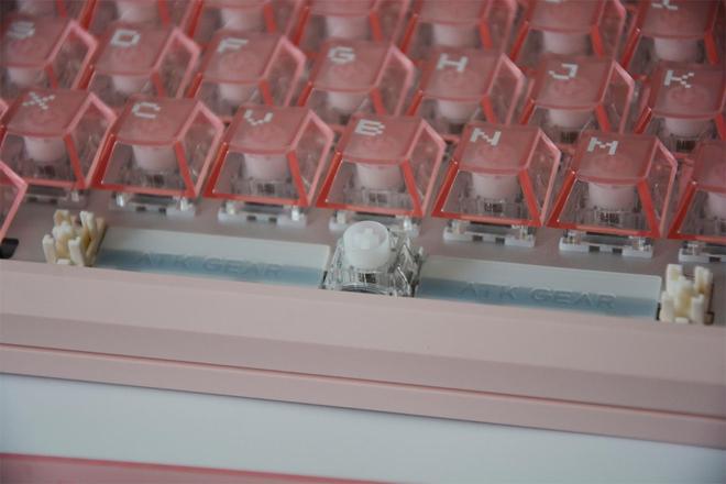 满ATK RS6 Air磁轴电竞键盘体验澳门新葡京入口猛粉机甲风颜值性能全方位拉(图13)